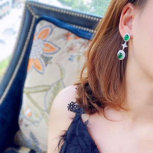 新作ラボエメラルドイヤリングパーティーウェディングドロップダングルイヤリング女性用ブライダルプロミスエンゲージメントジュエリーギフト - Product Image 4