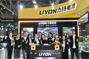 [สตาร์ทเตอร์ที่เชื่อถือได้] แบตเตอรี่ลิเธียมสำหรับมอเตอร์ไซค์25.6Wh 2Ah 12V ที่มีอายุการใช้งานยาวนานสำหรับซีรีย์การขับขี่สีดำทุกวัน - Product Image 6