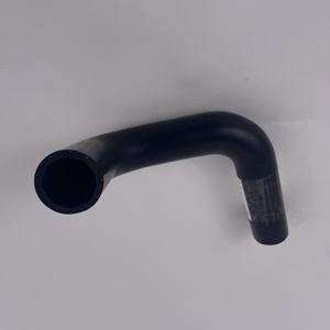Manguera de radiador EPDM de goma personalizada de alta calidad para maquinaria pesada de excavadora OEM 21501-4M400 Entrega en 15-30 días - Product Image 1