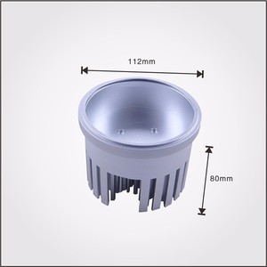 Disipador de calor de aluminio con luz de techo LED plateado personalizado de 40x40mm, disipador térmico 30 anodizado IP68 15-18W, patrón cuadrado de <span class=keywords><strong>forja</strong></span> en frío personalizado - Product Image 3