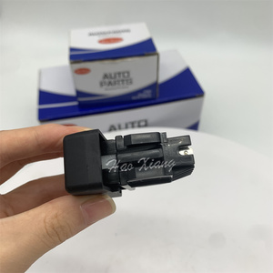 Haoxiang 8200870249 82008-70249 Interrupteur de verrouillage de porte électrique pour Dacia <span class=keywords><strong>Logan</strong></span> 1 <span class=keywords><strong>MCV</strong></span> - Product Image 6
