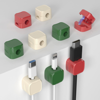 Pengatur Kabel Magnetik dengan Tutup Berengsel dan Alas Perekat untuk Kabel Charger USB di Meja, Nakas, dan Permukaan Furnitur