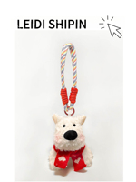 Porte-clés festif en peluche blanche avec écharpe à motif cœur et capuche tricotée rouge, adorable ornement de sac en forme de chiot pour Noël et la Saint-Valentin