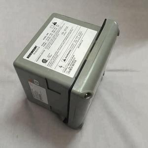 Analyseur de liquides multiparamètres Emerson Rosemount 1056 importé, 4-20mA HART, fournisseur chinois, prix compétitif, en stock - Product Image 4