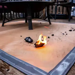 Tikar lubang api tahan api untuk dek