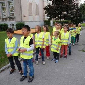 Vente en gros Construction EN 1150 Uniforme de sécurité pour enfants haute visibilité Gilet de sécurité pour enfants Gilet de sécurité pour arpenteur Gilet réfléchissant pour enfants - Product Image 2