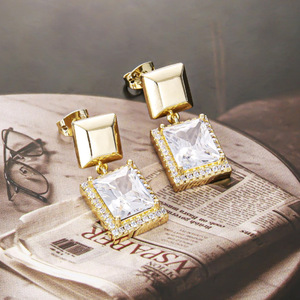 Pendientes de tuerca de moissanita VVS GRA de corte redondo con diseño de cola de pez de líneas simples, rellenos de oro de 14K, joyería de uso diario para mujer - Product Image 2