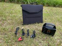 Panel Surya Lipat Portabel PERC All Black 100W untuk Luar Ruangan 528x350x45mm