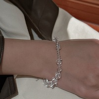 S925 plata esterlina Retro Primavera Verano INS estilo pulsera Simple cristal blanco con cuentas mano joyería nicho diseño versión coreana