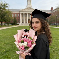 Bouquet de roses artificielles fait main avec ours docteur et toque de diplômé, cadeau haut de gamme pour la saison des diplômes, pour camarades de classe et meilleurs amis