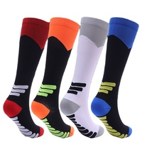 Offre Spéciale Haute Élastique Sport de Sport Football Football Basket-Ball De Compression Chaussettes Pour hommes