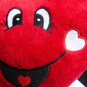 Nuevo regalo de San Valentín te amo felpa roja en forma de corazón almohada logotipo personalizado bastante suave muñeca roja en forma de corazón juguetes de peluche - Product Image 6