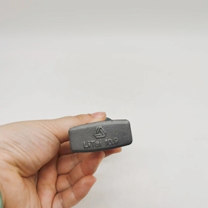 China Manufacturing Wholesale Free Samples Wheel T Bolt M20x2 X130mm <b>Grey</b> Color - Product Image 5