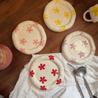 Ensemble tasse et soucoupe en céramique florale texturée, façonnée à la main, tasse à café mignonne en porcelaine à motif floral pour la maison