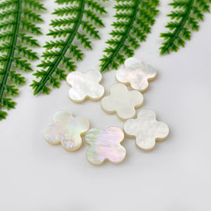 Madreperla per Gioielli Vendita Diretta Bracciale e Collana con Quadrifoglio in Conchiglia Naturale Bianca 10mm Gemme Sciolte Luminose - Product Image 3