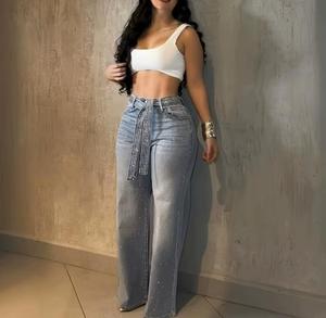 Nouveaux jeans pour femmes de style européen et américain avec design en strass, jeans décontractés avec ceinture, pantalon droit taille haute en stock - Product Image 1