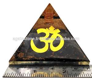 Pyramide d'orgonite en agate artisanale en gros, décoration énergétique, thème de l'amour, bien-être, guérison, maison européenne en agate - Product Image 5