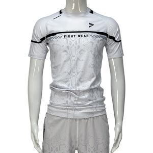 Rashguard de compression à motif écailles de python, séchage rapide, tissu élastique, bande antidérapante en silicone pour arts martiaux et sports nautiques - Product Image 2