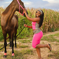 Ensemble de vêtements de sport pour femmes grandes tailles, imprimé léopard rose, imprimé guépard rose vif, haut court sans manches, leggings capri, 2 pièces