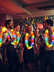 Collier Hawaïen Lumineux LED en Gros, Collier de Fleurs Arc-en-ciel Tropical pour Fête Luau, Plage et Carnaval - Product Image 4