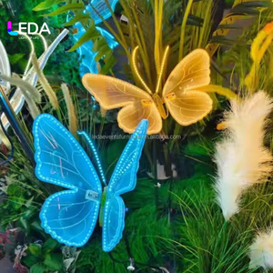 LEDA Farfalle 3D LED in Acrilico da 40cm <span class=keywords><strong>per</strong></span> Esterni, Decorazioni <span class=keywords><strong>per</strong></span> Feste, Ali Dinamiche, Illuminazione Paesaggistica - Product Image 4