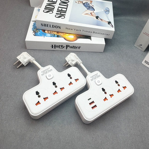 อะแดปเตอร์แปลงไฟอเนกประสงค์ Axivno พร้อมปลั๊กแบบ US UK EU และพอร์ต Type C สำหรับการใช้งานระหว่างประเทศ - Product Image 2