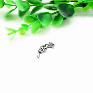 Charme en forme de mini pistolet rétro en acier inoxydable Yunnique, style vintage, pour la fabrication de bijoux, accessoires, pendentif - Product Image 4