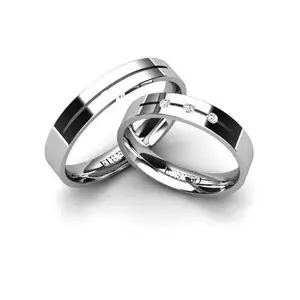 pernikahan cincin 18k emas murni pasangan Suppliers-Set Pernikahan Mode 2023 Desain Sederhana Set S Moissanite Emas 24K Wanita Baja Tahan Karat Perhiasan Dubai Cincin Tungsten