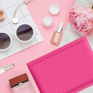 Emballage d'expédition, enveloppe en polyéthylène imprimée, enveloppe en plastique écologique, enveloppe en polybulle rose et blanche, sacs personnalisés avec rembourrage - Product Image 5