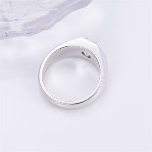 แหวนเพชรทรงกลมทองคำขาว 14K รุ่น MSR-1441 จาก Messi Jewelry สำหรับผู้ชาย - Product Image 3