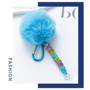 Llavero Creativo DIY con Bola de Pelo y Cuentas, Mosquetón con Cierre en Forma de D, Gancho Metálico, Impermeable, Ligero, de Lujo, con Diseño de Esqueleto - Product Image 5