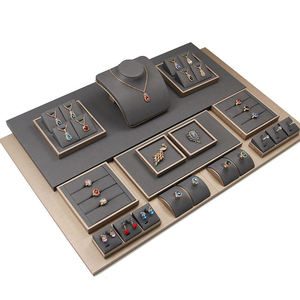 ชุดขาตั้งโชว์เครื่องประดับแบบวงแหวนไม้หุ้มหนังไมโครไฟเบอร์สีตามสั่ง OEM สำหรับร้านค้า - Product Image 1