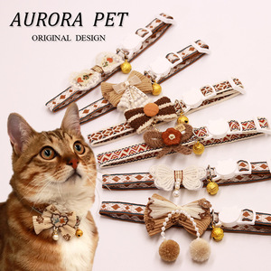 Collar Ajustable para Gatos con Lazo <span class=keywords><strong>y</strong></span> Campana, Material de Poliéster, Hebilla de Seguridad Anti-Atragantamiento - Product Image 1