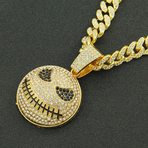 สร้อยคอจี้หน้ามอนสเตอร์ทรงกลม สไตล์ฮิปฮอปสุดเท่ ดีไซน์โดดเด่น ขายดี ใหม่ล่าสุด สร้อยคอผู้ชายแฟชั่น - Product Image 1