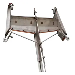Long Service Life Manure/Dung Scraper Cleaning Machine for Poultry Farm