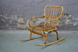 Mecedora de ratán hecha a mano ecológica para niños y niños pequeños | Asiento de bebé de estilo bohemio para guardería interior y sala de juegos - Product Image 2