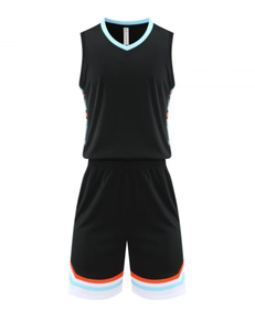 Uniformes de basketball et de football unisexes personnalisés par sublimation – vêtements de sport respirants adaptés à toutes les saisons. - Product Image 2