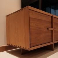 Meuble de rangement moderne nordique en bois avec support, vitrine de luxe en bois avec support, console multimédia en bois pour salon