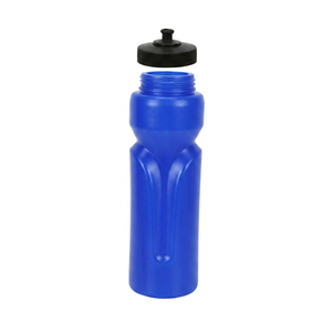 Botella de Agua de Plástico Azul de 750 ml con Tapa Negra Reutilizable para Actividades al Aire Libre - Product Image 4