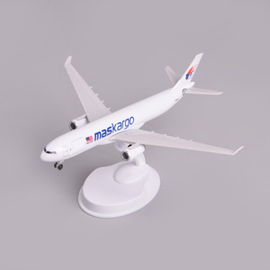 โมเดลเครื่องบินมาเลเซียมาสคาร์โก้ แอร์บัส <span class=keywords><strong>A330</strong></span> ขนาด 20 ซม. สเกล 1/<span class=keywords><strong>300</strong></span> ของตกแต่งโต๊ะทำงาน - Product Image 6