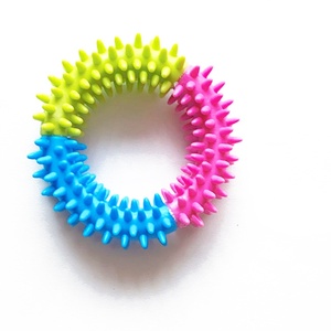 Juguete Masticable con Anillo de Espinas, Juguete Duradero para Perros para Masticar y Cuidar la Salud Dental, Juguete para Cachorros KB-010 - Product Image 1