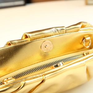 Nuova Elegante Borsa a Tracolla da Donna 2025, Design di Nicchia, Borsa a Nuvola Plissettata in Tinta Unita - Product Image 5