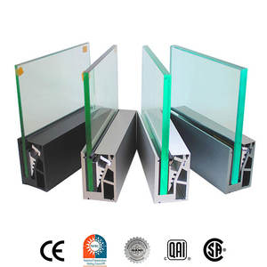 <span class=keywords><strong>Rampe</strong></span> en <span class=keywords><strong>verre</strong></span> et aluminium robuste <span class=keywords><strong>pour</strong></span> extérieur : Base en U et fixation par goujon <span class=keywords><strong>pour</strong></span> balcons, piscines, escaliers et rampes - Product Image 1