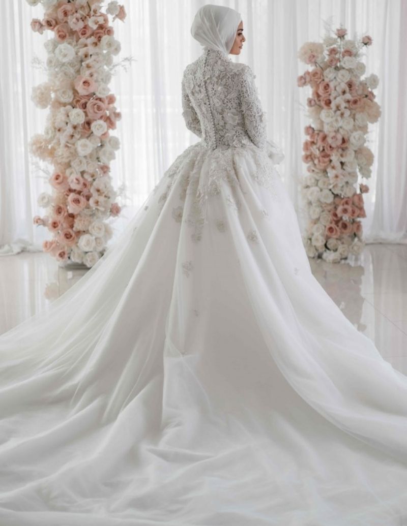 Lace Wearing A White Wedding Dress In A Dream Islam Elegant