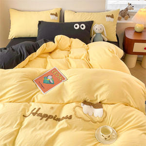 漫画タオル刺繍ソフト羽毛布団とベッドシーツマイクロファイバーベッドシーツセットと寝室用枕カバーセット - Product Image 3