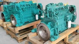 Moteur 240B/290B D7E neuf en stock - Product Image 5