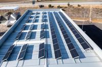 Panneau solaire monocristallin TOPCon de type N de 500W-700W, module photovoltaïque haute puissance adapté aux systèmes solaires résidentiels connectés au réseau et hors réseau