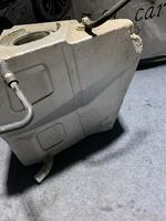 SPARE PART MOBIL BEKAS ASLI untuk Ferrari 430 Spider  Tangki Bahan Bakar Kanan OEM 194346
