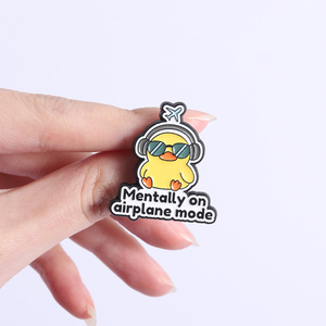 Broches en émail en forme de canard mignon, motif 'Mentally on Airplane Mode', pour <span class=keywords><strong>le</strong></span> bien-être personnel, badge pour sac à dos et revers, bijoux cadeau, vente en gros - Product Image 4