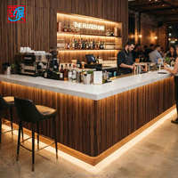 Bancone Bar in Legno Commerciale con Illuminazione LED, Espositore per Vini, Set Completo di Arredamento Bar Personalizzato per Cocktail Bar, Caffè, Ristorante